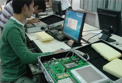 大學生就業趨勢 教育與建筑受青睞，信息傳輸業前景廣闊